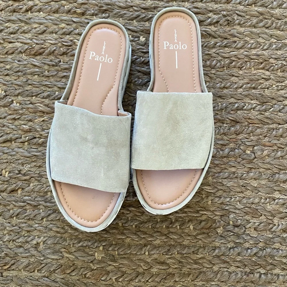Linea Paolo gray platforms size 7.5 silver studs, new no tag